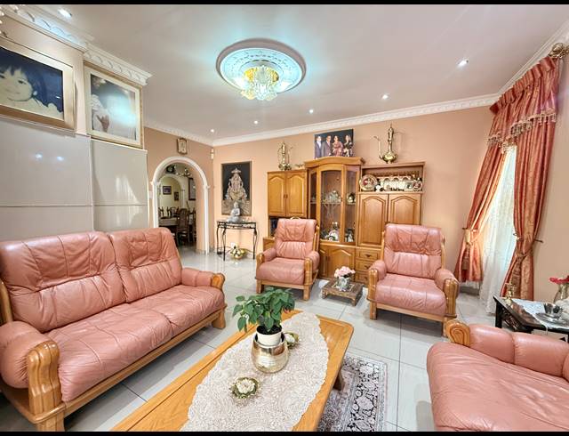 4 BEDROOM FREESTANDING FOR SALE IN KHARWASTAN